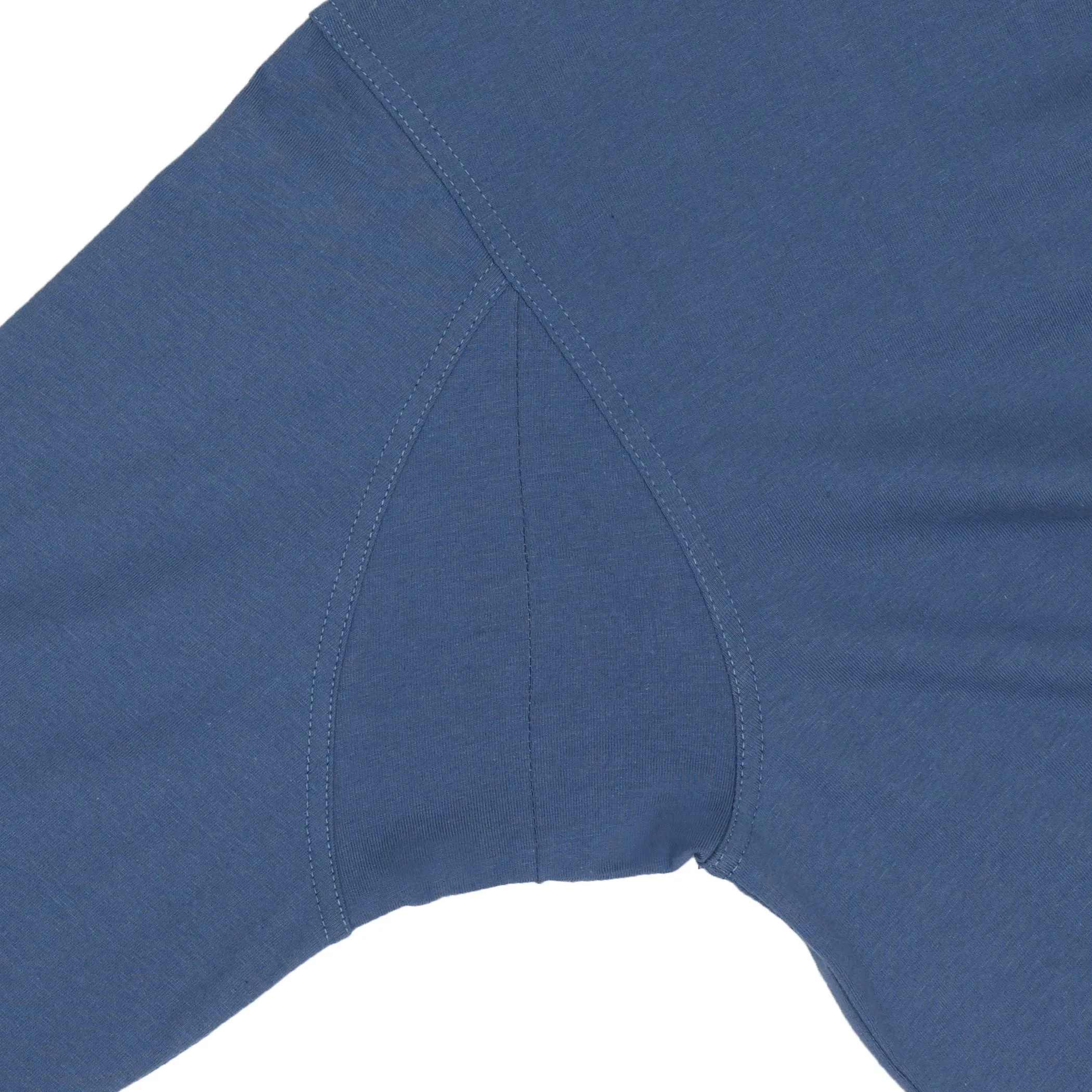 EXTENDED TAIL LONG SLEEVE POCKET T-SHIRT