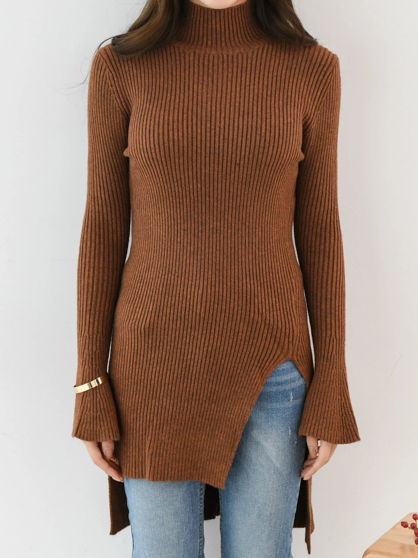 SLIM FIT LONG RIBBED KNIT TURTLE NECK